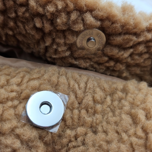 PINK Plush‎ Fleece Sherpa Brown TOTE BAG Snap Closure Victoria secrets bag purse - Picture 4 of 12